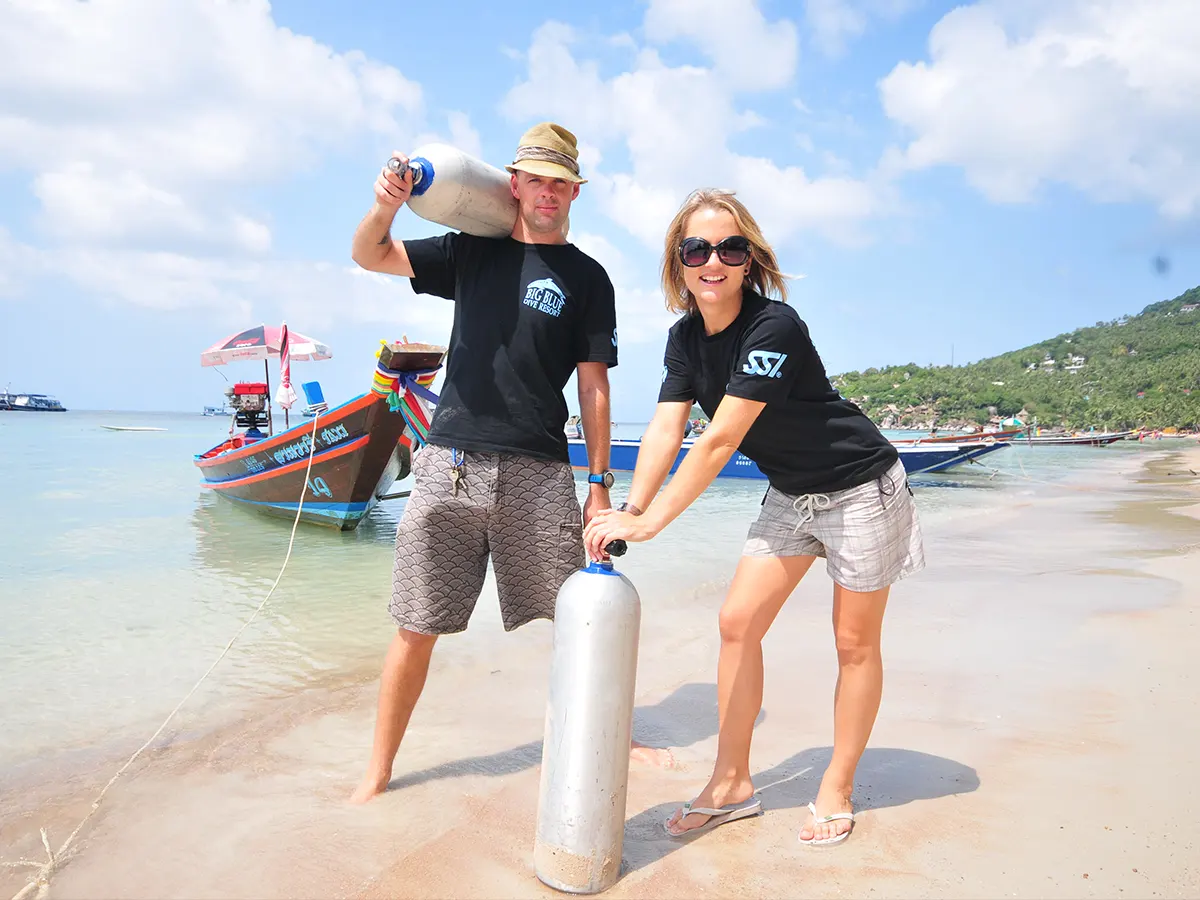 Koh Tao, where the first design clients came from